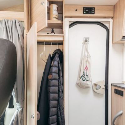 VAN-Sunlight-2019-Interieur V60 (1).jpg