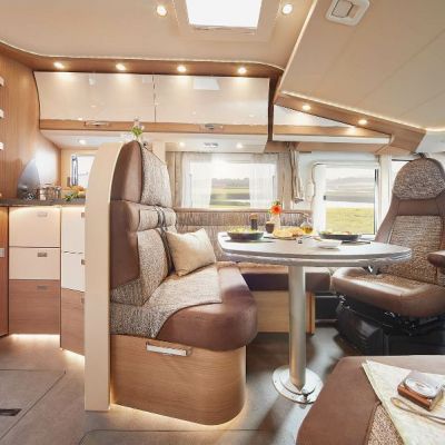 csm_wohnmobil-interieur-integriert-i490le-kuechentresen-vertikalwelle-v2_79f902d6b6.jpg