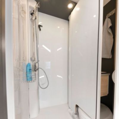DET_Globebus_Go_T45_Badezimmer_P1.jpg