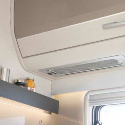 Esprit_I7150DBM_Detail_Dunstabzug_Küche_NoceNagano_Kari.jpg