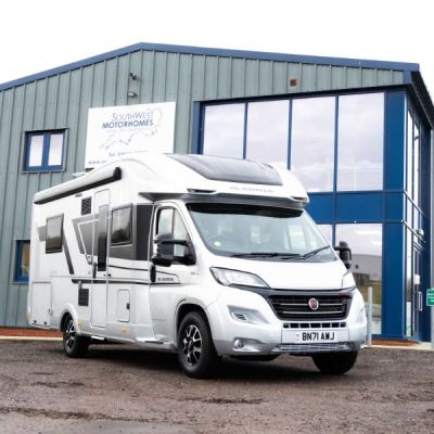 Adria Coral 670 SLT-1.jpg