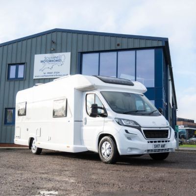 Bailey Autograph-1.jpg