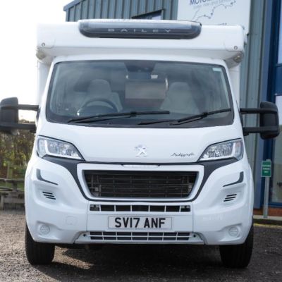 Bailey Autograph-3.jpg