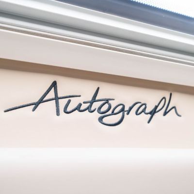 Bailey Autograph-21.jpg