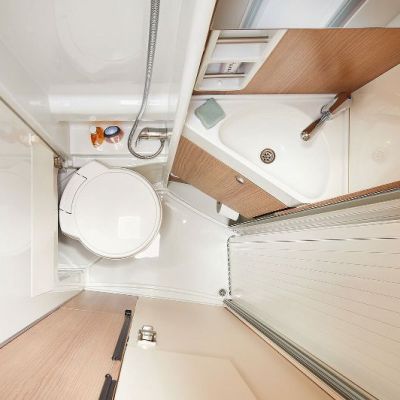 csm_2021_MalibuVan_firstclass-tworooms_640LERB_Waschraum_V1_1f6320c0e9.jpg