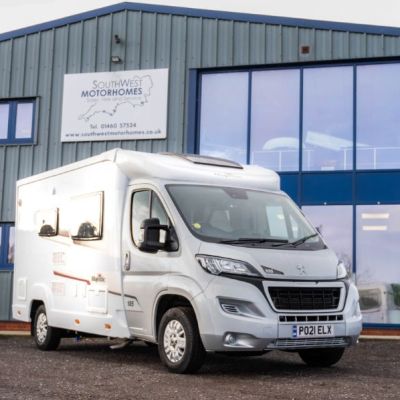 Majestic 105-1-2.jpg