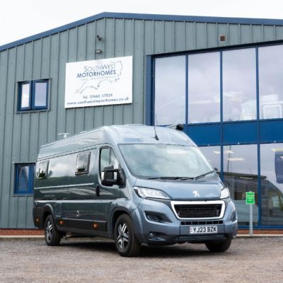 Moto Trek - YJ23 BZK - 12V63171-1.jpg