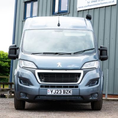 Moto Trek - YJ23 BZK - 12V63171-3.jpg