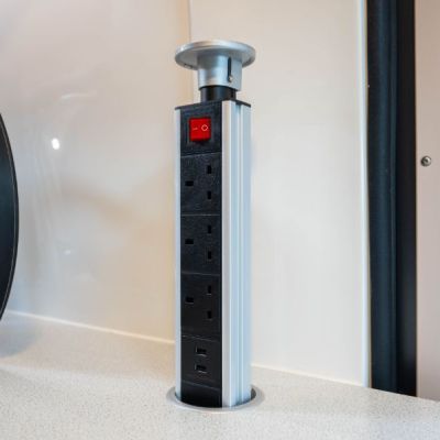 Moto Trek - YJ23 BZK - 12V63171-40.jpg