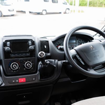 Moto Trek - YJ23 BZK - 12V63171-52.jpg